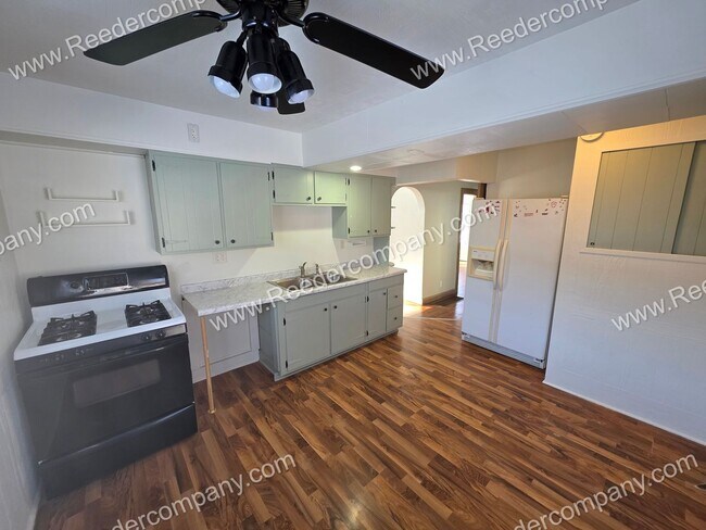 Foto del edificio - 3317 173rd St