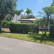 Building Photo - 7925 SW 54th Ave