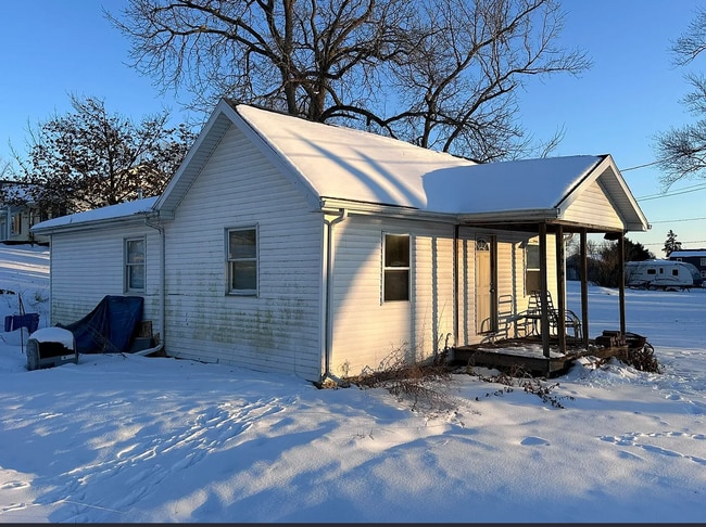 Building Photo - Cozy 2-Bedroom Home for Rent in Atalissa IA