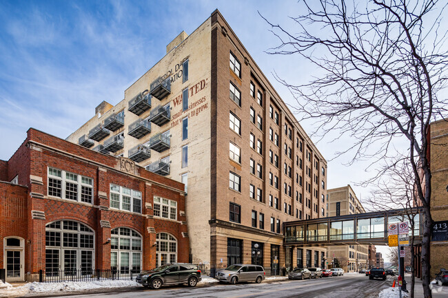 Building Photo - River Park Lofts