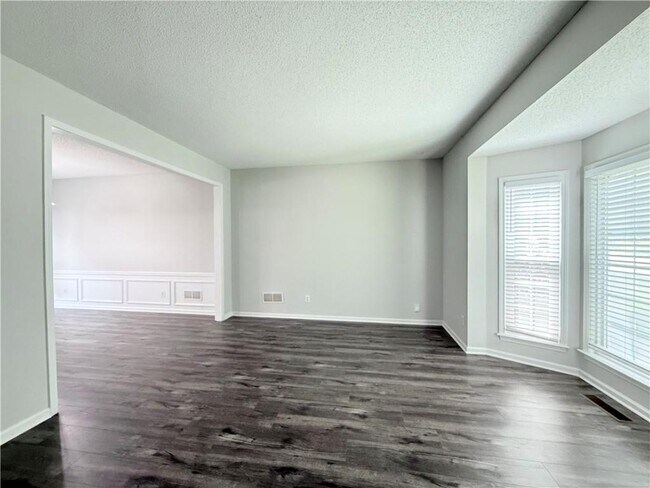 Foto del edificio - 175 Sessingham Ln