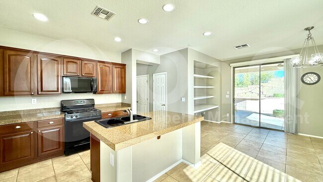 Foto del edificio - 2030 W Clearview Trail