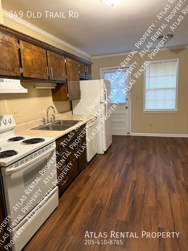 Foto del edificio - 849 Old Trail Rd