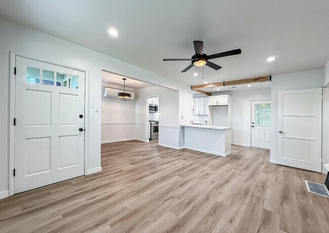 Foto del edificio - 2431 Gramercy Ave