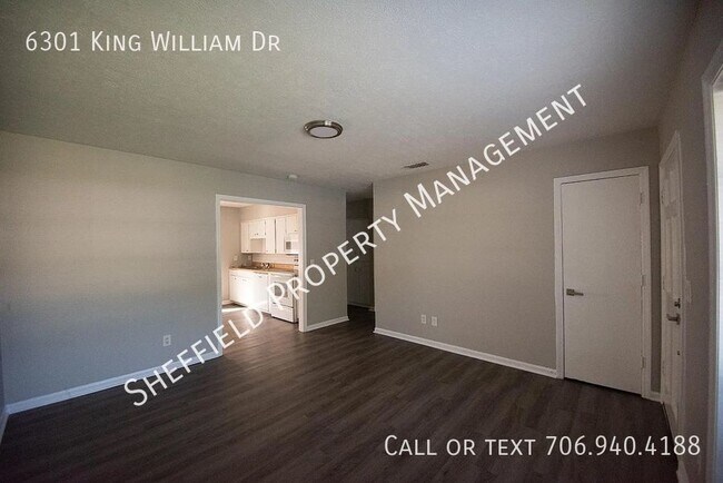 Building Photo - Home Available Today!!