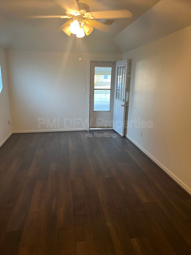 Building Photo - 1664 Fagan Dr