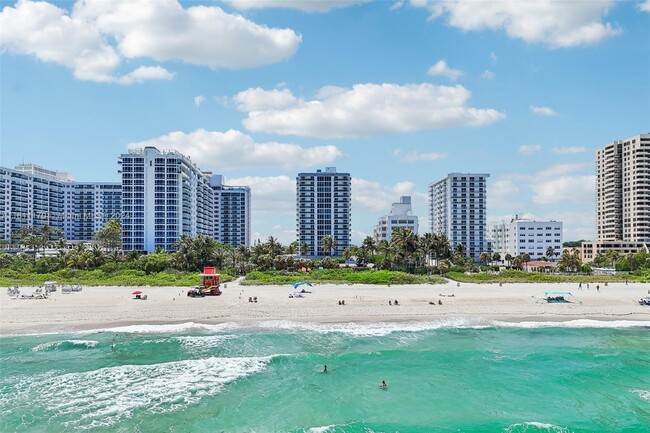 Foto del edificio - 2401 Collins Ave