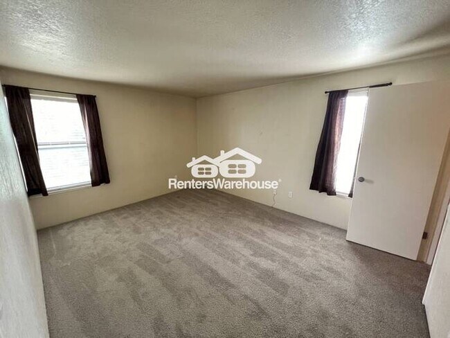 Building Photo - Amazing 2 Bedroom 2 Bathroom Condo Available Now! (Cherry Creek School District)
