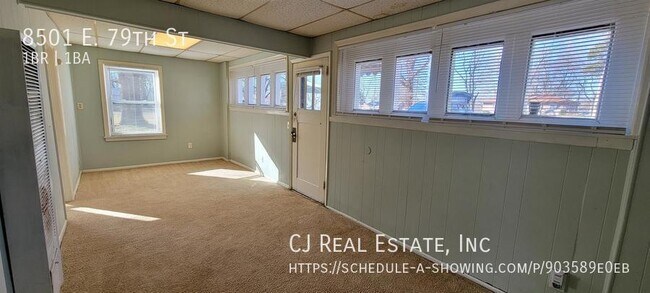 Foto del edificio - 8501 E 79th St