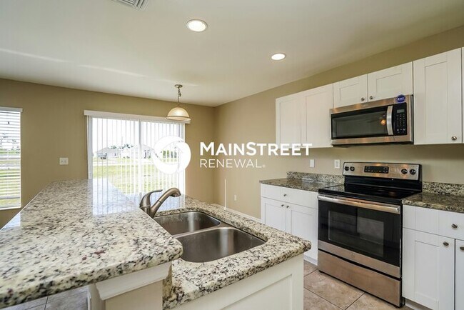 Foto del edificio - 4 Bedroom Pet-Friendly Home in Cape Coral, FL with Main Street Renewal