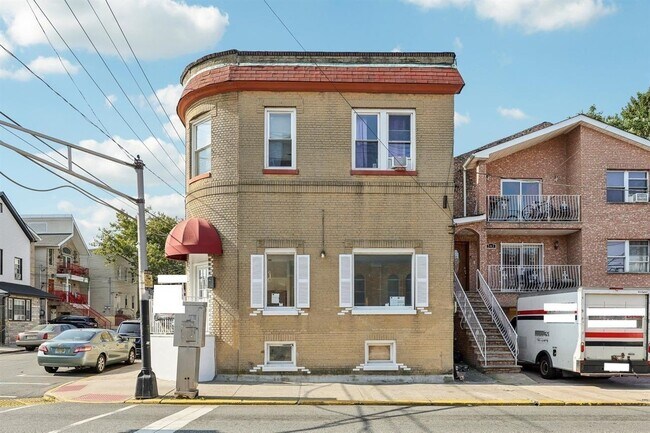 Foto del edificio - 541 70th St