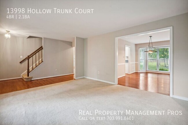Foto del edificio - 13998 Hollow Trunk Ct