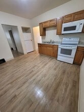 Building Photo - 225 N Ashland Ave