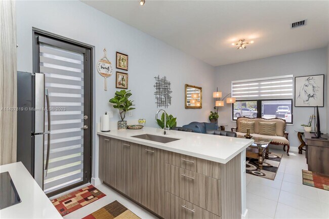 Foto del edificio - 497 SW 175th Ave