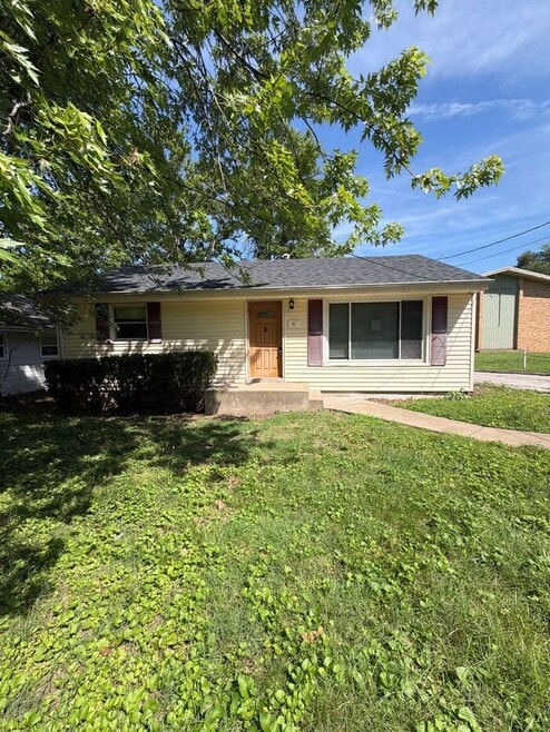 Beautiful 3 Bed 1 Bath For Rent!