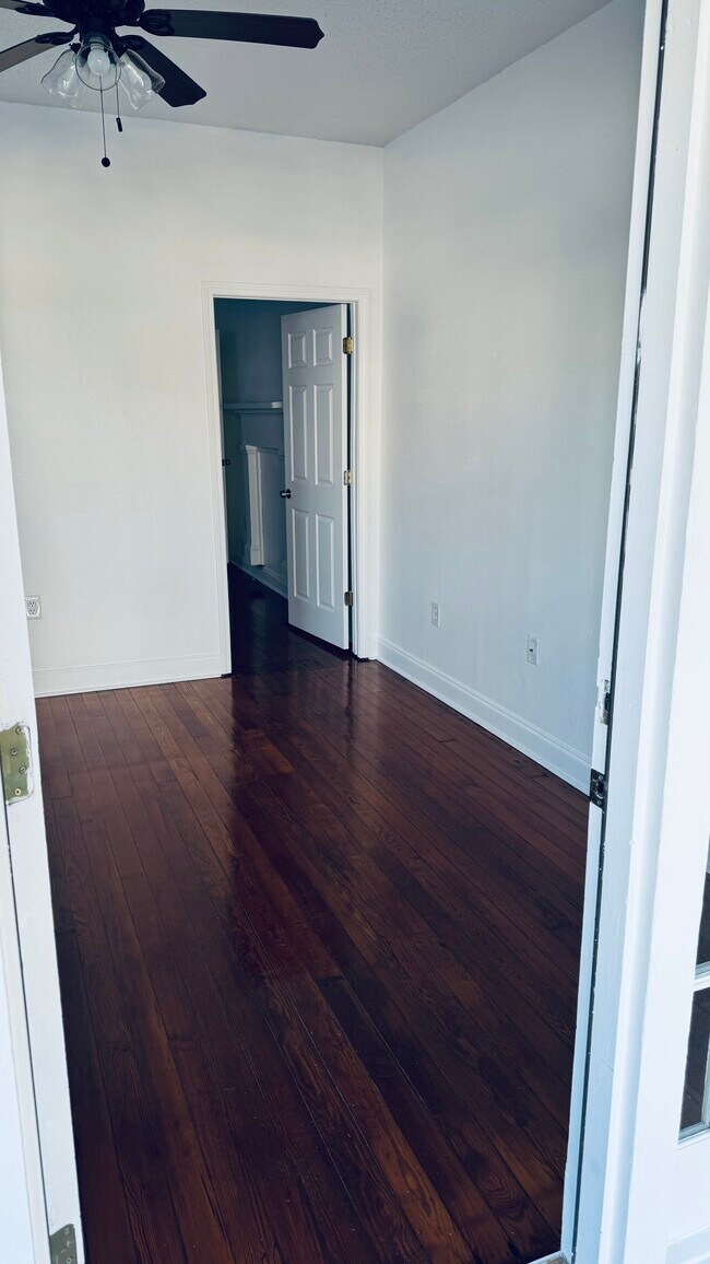 Dormitorio - 4420 General Pershing St