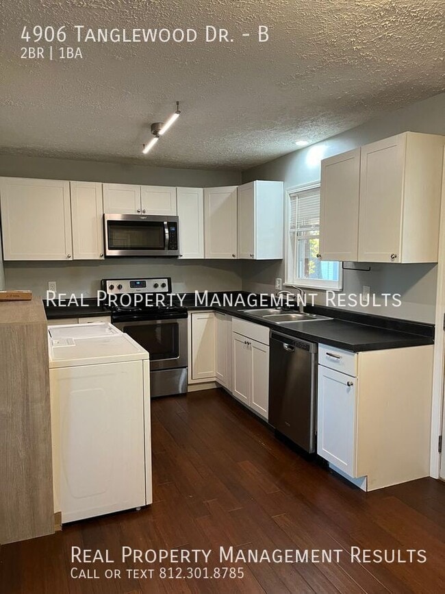 Foto del edificio - 4906 Tanglewood Dr