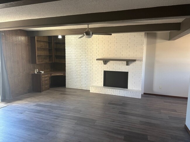 Building Photo - 1352 Meadow Ln