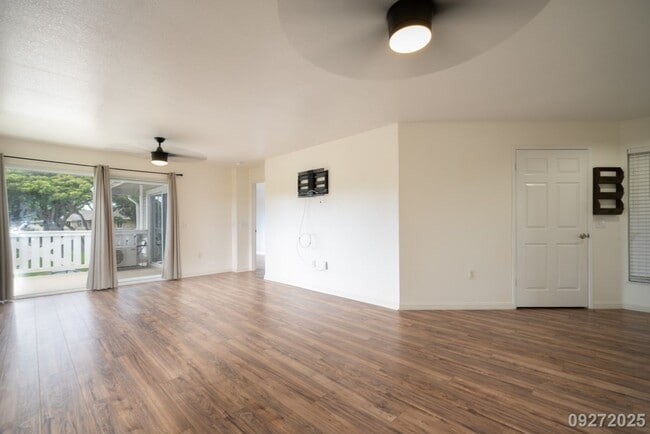 Building Photo - $3,100 / 2br - 953ft2 - Charming and updat...