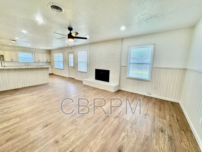 Building Photo - 5218 15th St
