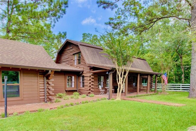 Foto del edificio - 3513 Cedar Dr
