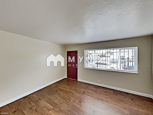Foto del edificio - 3 br, 1 bath House - 8330 Birch St Apt B