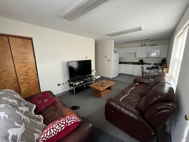 Foto del edificio - 608 Clay Ln