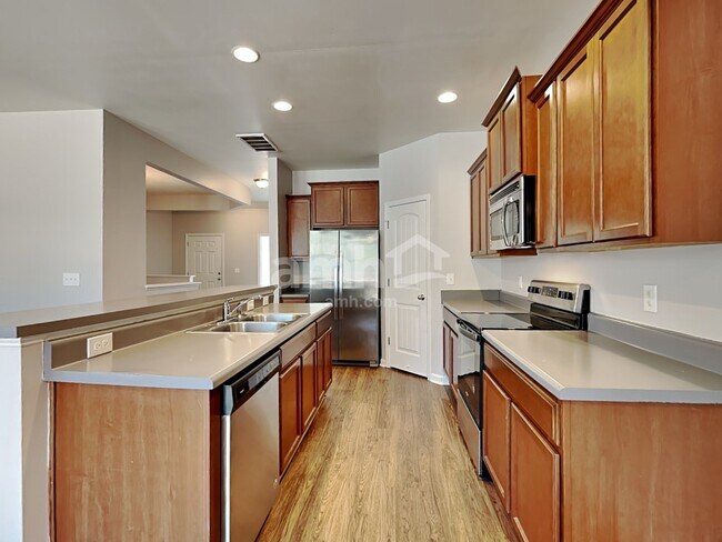 Foto del edificio - 4489 Middletown Dr