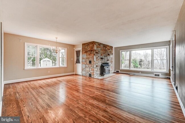 Building Photo - 3925 Dance Mill Rd