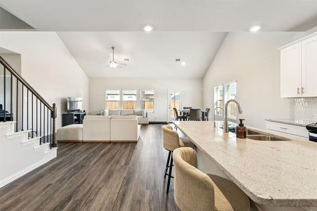 Foto del edificio - 1008 Edgehurst Dr