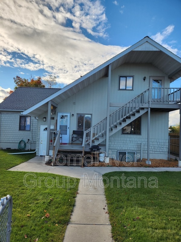 Primary Photo - 724 Strand Ave
