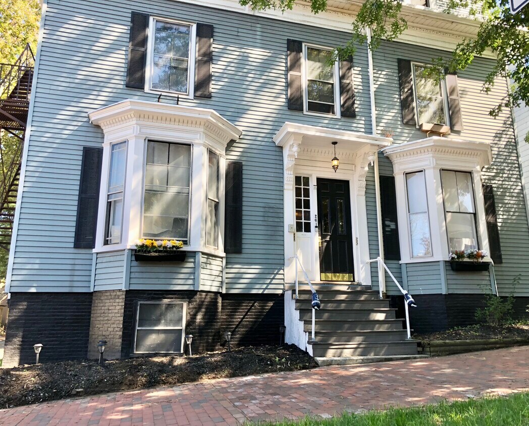 Foto principal - 261 State St