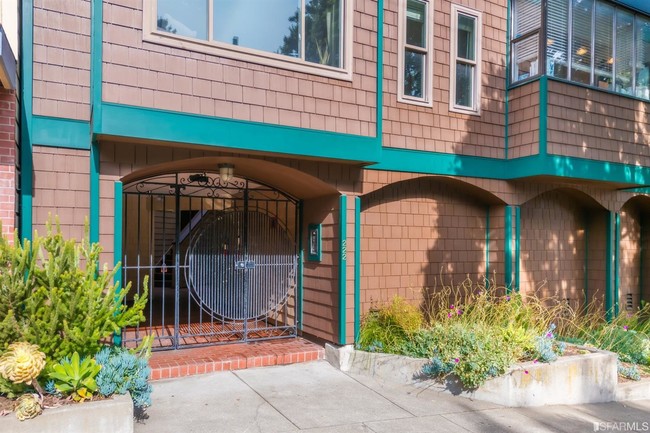 Building Photo - 222 Parnassus Ave