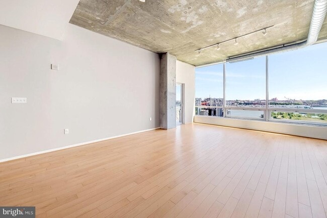 Building Photo - 1200 Steuart St