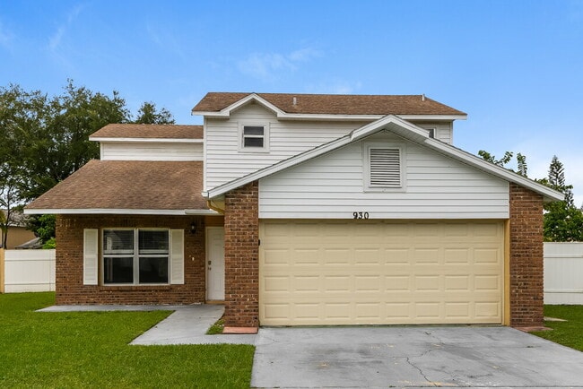 Building Photo - 930 Maple Forest Dr