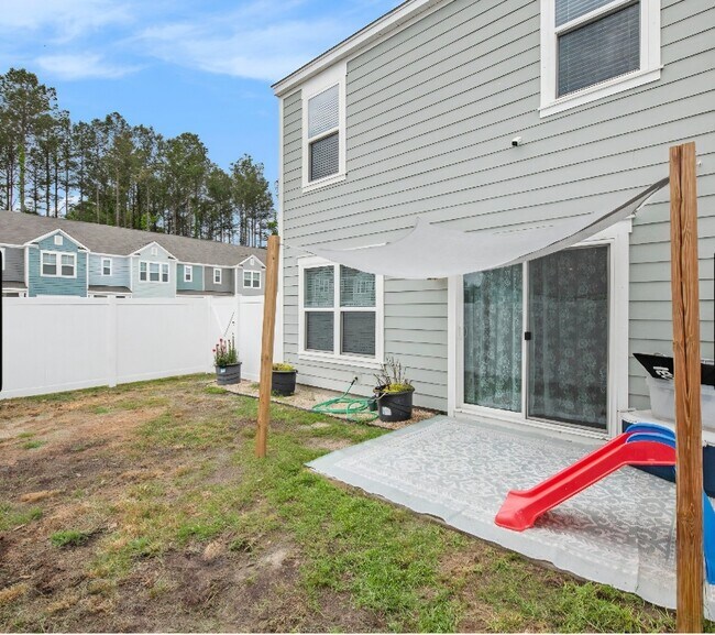 Building Photo - 160 Orchid Bloom Cir