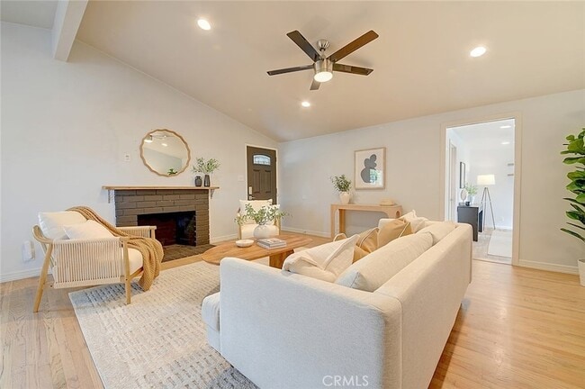 Photo - 2044 W Spruce Avenue Unit House