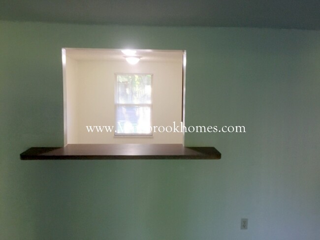 Building Photo - 2302 Cross Village Dr