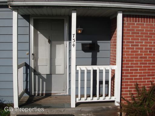 Building Photo - 734 Waverly Dr NE