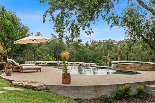 Building Photo - 332 Rugged Earth Dr
