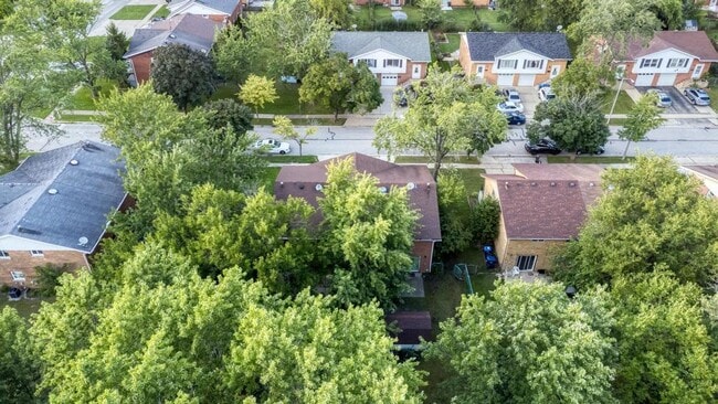 Building Photo - 1549 Revere Cir