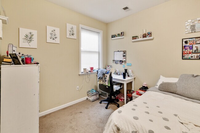 Foto del edificio - 1816 N 17th St