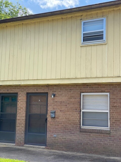 frente de apartamento - 216 1st Ave N