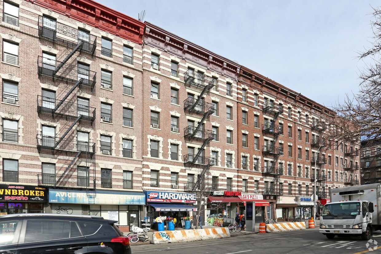 Primary Photo - 3405 Broadway