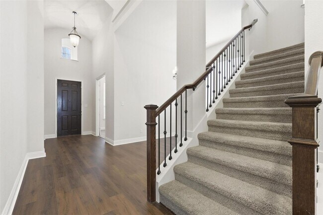 Foto del edificio - Spacious 5-Bedroom Living in the Heart of Willow Ridge Estates