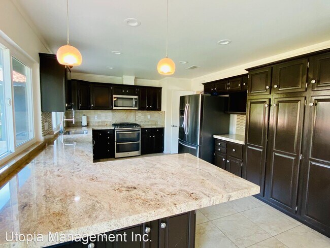 Foto del edificio - 4 br, 2 bath House - 945 N Calle Loro