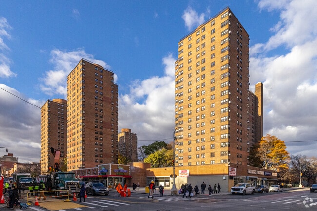 Franklin Plaza Apartments