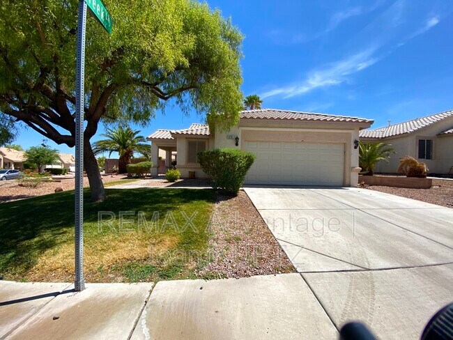 Foto del edificio - 678 Turtlewood Pl