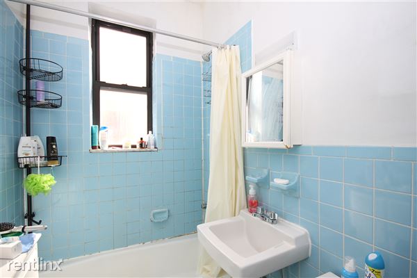 Building Photo - 2267 27th St