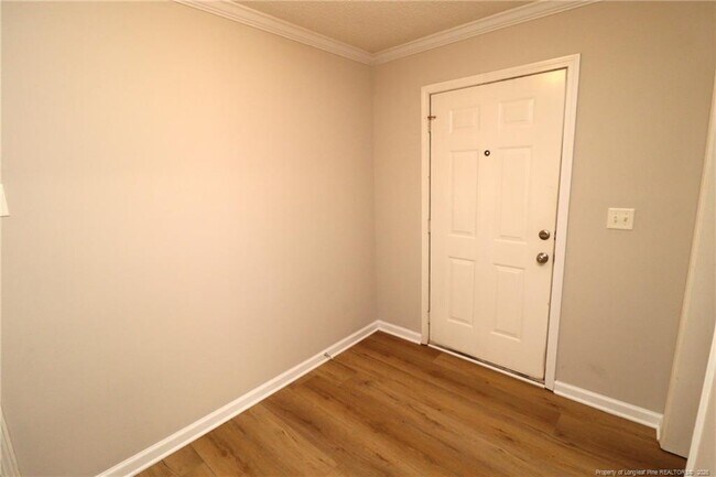 Foto del edificio - 2628 Farlow Gap Ln